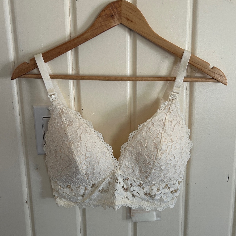 Momanda Lace Plunge Nursing Bralette